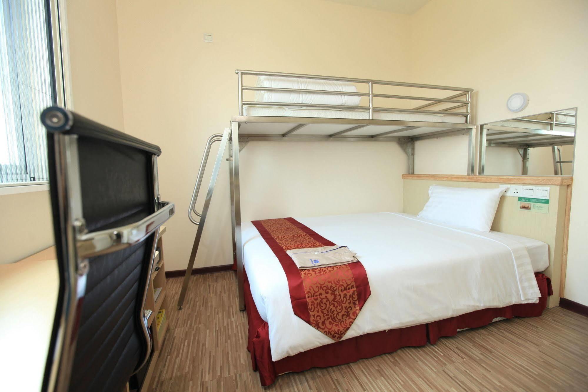 Super Hotel Янгон Экстерьер фото
